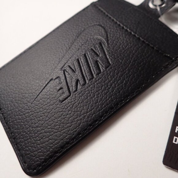 Nike Futura Logo I.D. Carrier Wallet with belt Clip - Picture 2 of 4